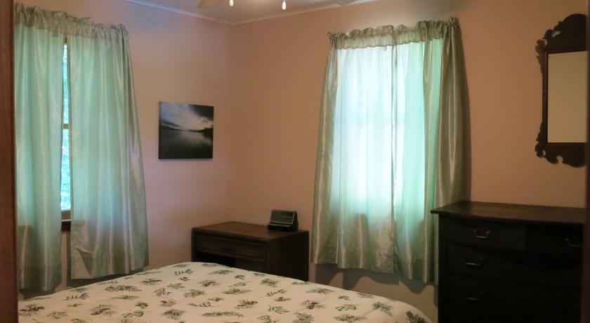 The Austin Inn Lake George Pokoj fotografie