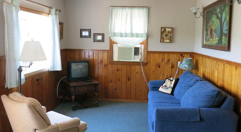 The Austin Inn Lake George Pokoj fotografie