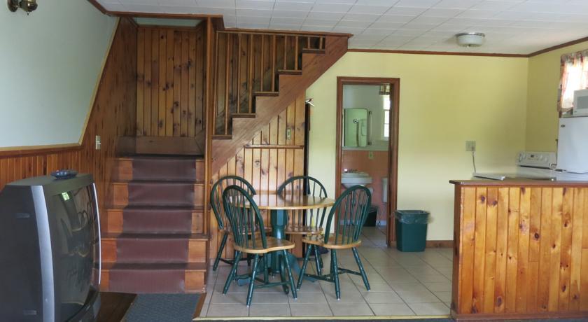 The Austin Inn Lake George Pokoj fotografie